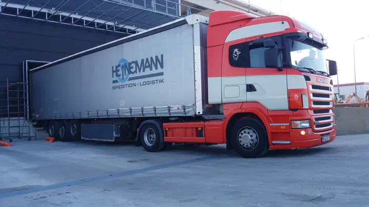 Hală logistică cu birouri, fotografie 12